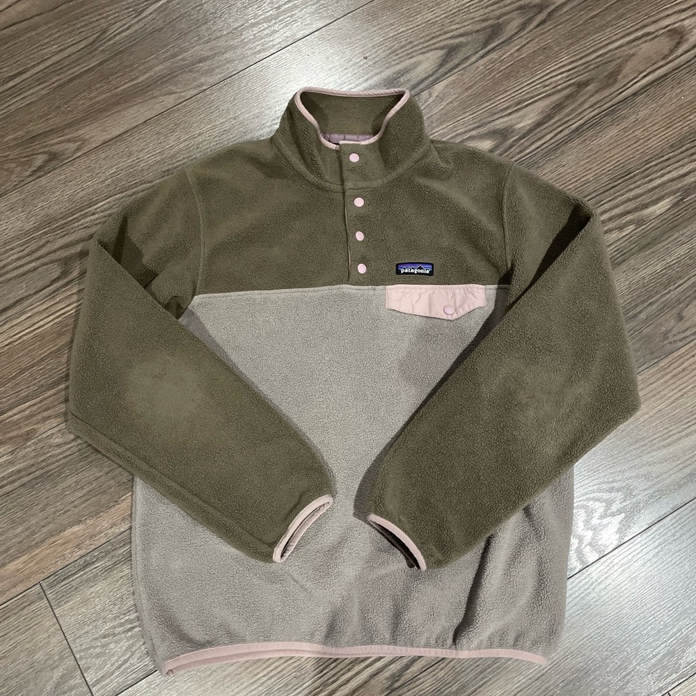 Patagonia Synchilla Lightweight Snap-T Fleece Pullover In Purple Size Medium